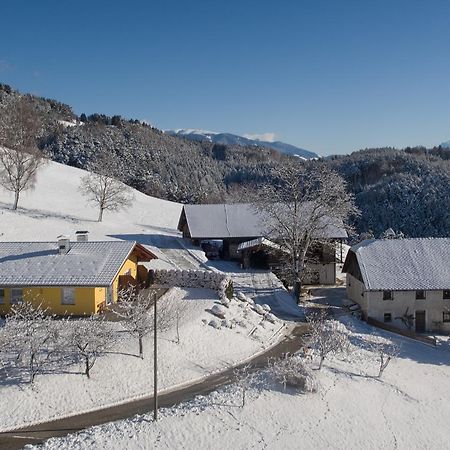 Appartament Eichnerhof Chienes Exteriör bild