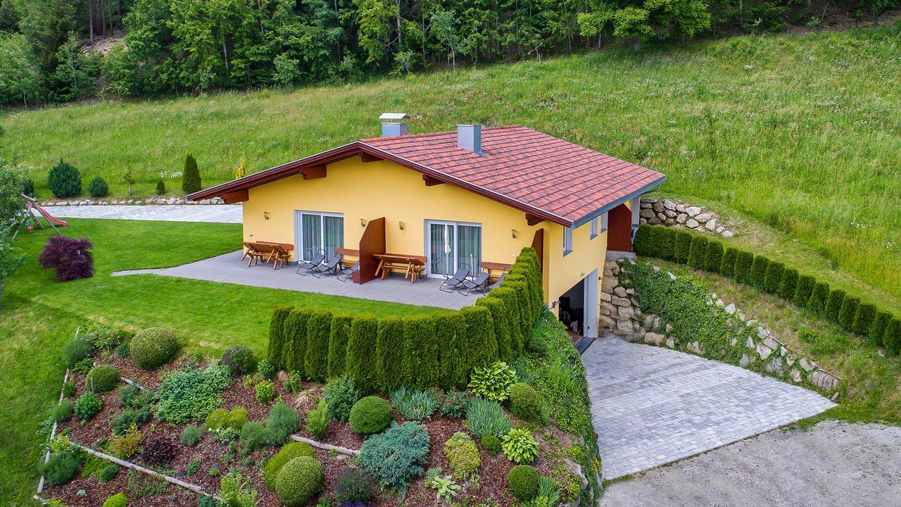 Appartament Eichnerhof Chienes Exteriör bild