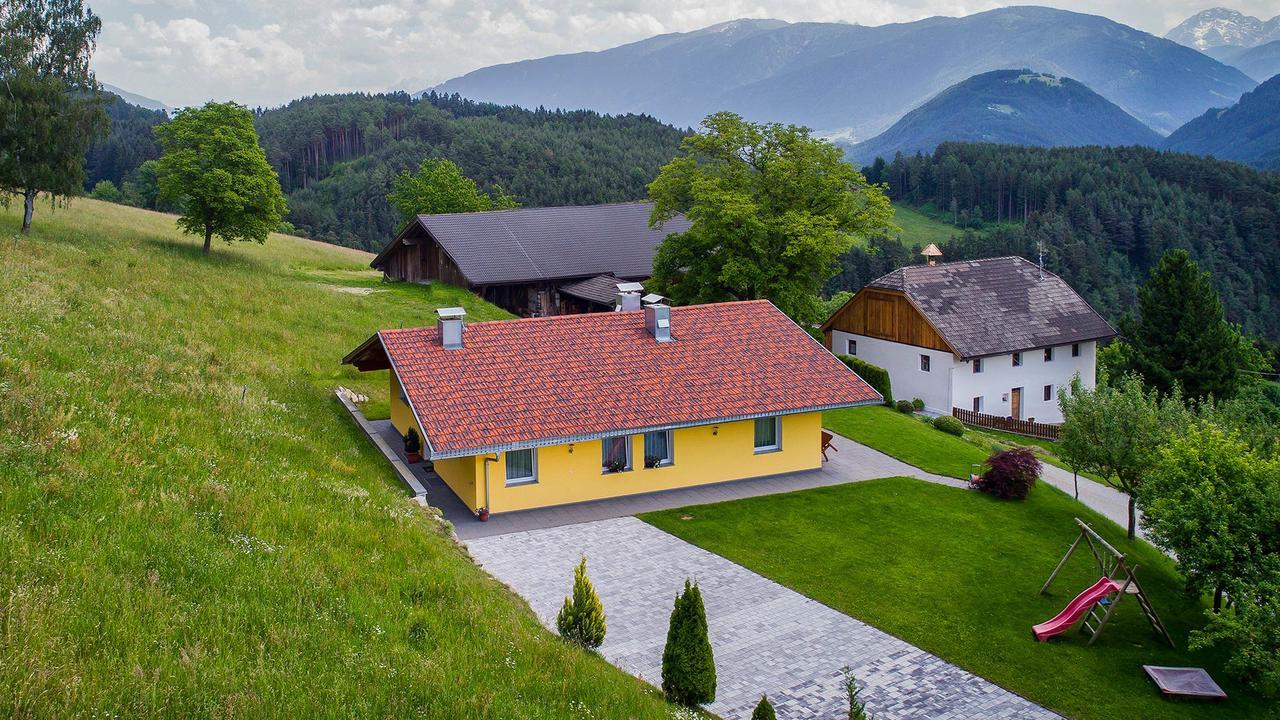 Appartament Eichnerhof Chienes Exteriör bild