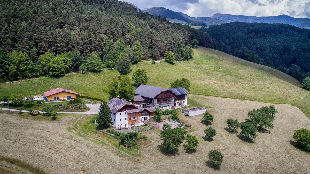 Appartament Eichnerhof Chienes Exteriör bild